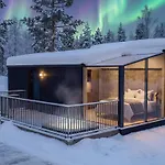 Отель Halo Igloos 4*